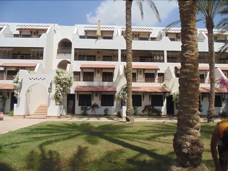 Six Corners Resort Abū Sulţān Zewnętrze zdjęcie